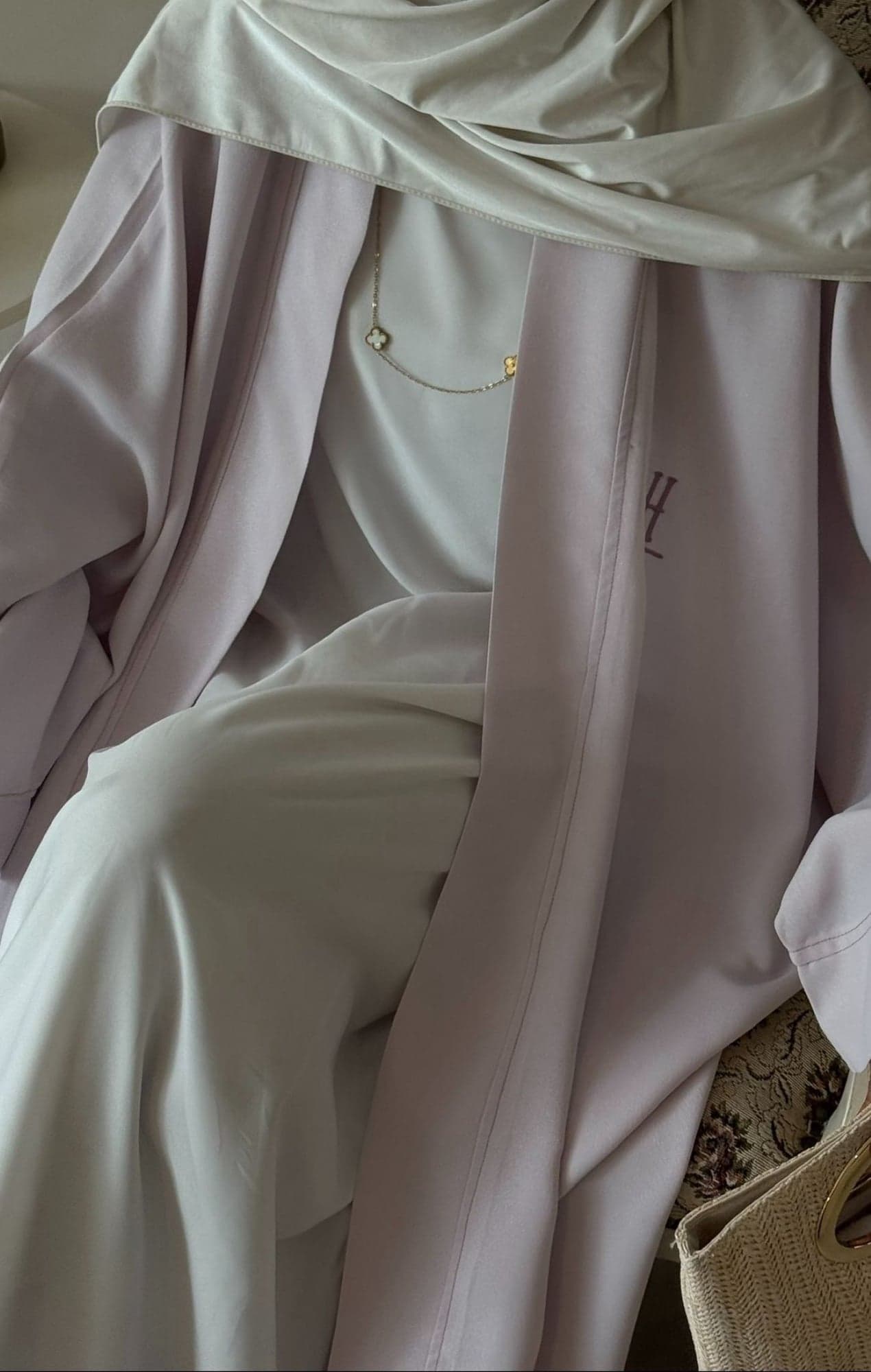EL SAYAARI coloris Mauve, drapé lilas